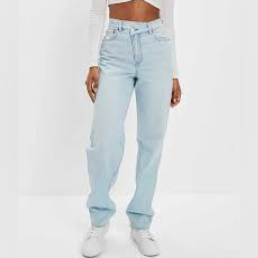 AE Strigid Highest Waist Crossover Baggy Straight Jean size 2